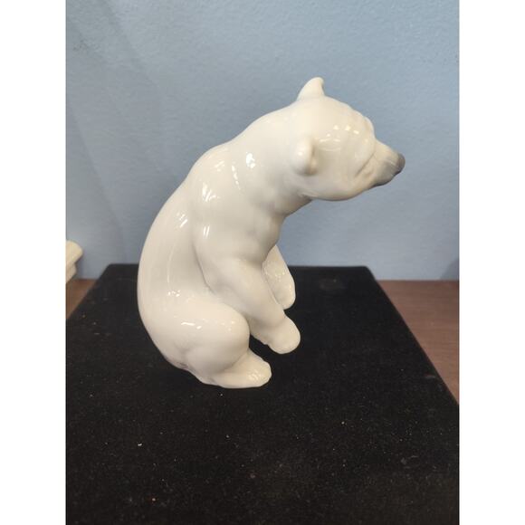 Lladro " Resting Bear" Glossy Porcelain Seated Polar Bear Figurine 5" 1972 Spain - Picture 4 of 5